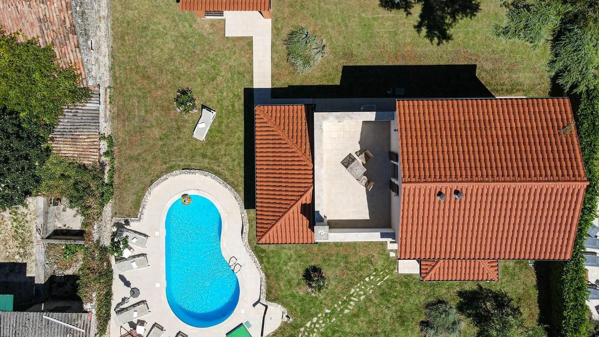 Appartement Villas Kolumbera With Private Pools Kroatië